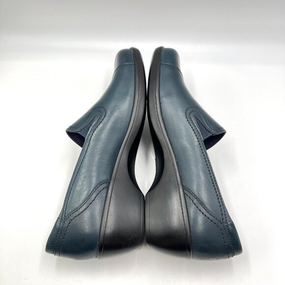 Clarks‎ Womens Size 8 Blue Leather Slip On Comfort Clogs Loafers Shoes - Picture 8 of 15